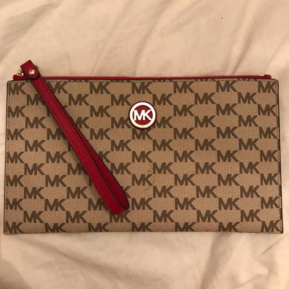 Michael Kors Wristlet Clutch